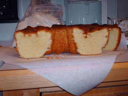 Cream_cheese_pound_cake_cross_sea_level